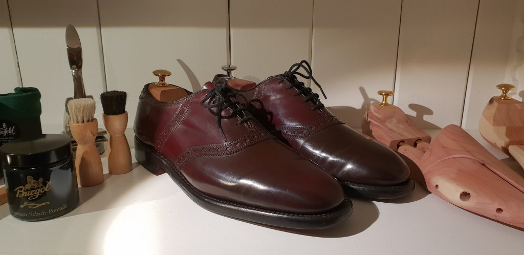 Herren: Allen Edmonds, 9/43